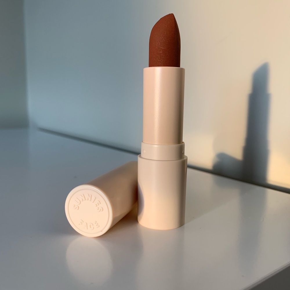 [SOLD ON DEPOP] Sunniesface Fluffmatte Lipstick in “Casual”